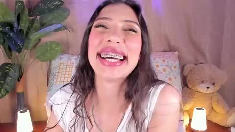 Snapshot of miss_veronica2 chatting on 07-13-26, 01:47 Miss Veronica online show from 07-13-26, 01:47