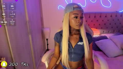 Tay Tay Independent Model   online show from 05-22-26, 05:58