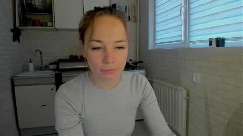 miss_you20 online show from 10-17-25, 05:32