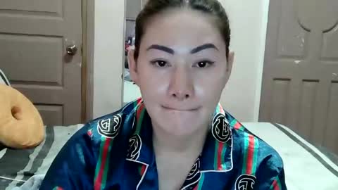 HOT MOMMY ZEPHYR online show from 02-15-26, 10:58