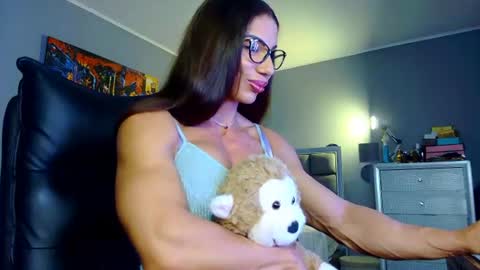 Snapshot of missale chatting on 07-03-26, 08:26 Alesyamuscledoll online show from 07-03-26, 08:26