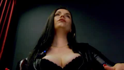Snapshot of missalicereign chatting on 06-08-26, 05:30 AliceReign online show from 06-08-26, 05:30