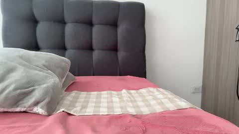 Ameliahs online show from 11-11-25, 12:27