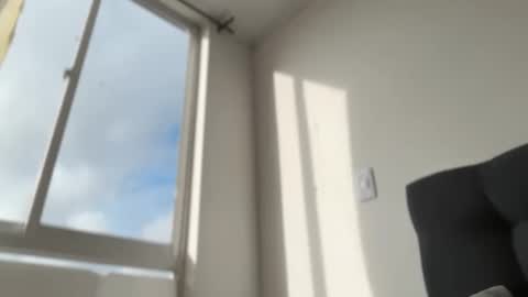 Ameliahs online show from 11-19-25, 12:27