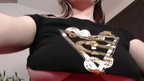 Snapshot of missblair12 chatting on 03-12-25, 10:50 MissBlair online show from 03-12-25, 10:50