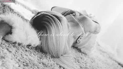 Chloe freelance model Please your thumbs up are important  online show from 11-05-25, 11:16