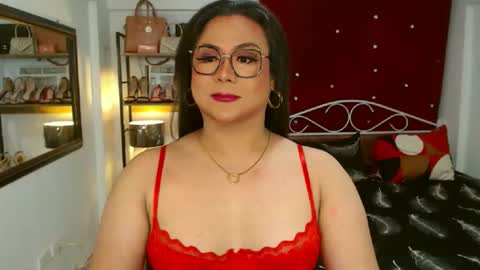 Snapshot of missdominantbigcockx chatting on 01-12-26, 02:55 missdominantbigcockx online show from 01-12-26, 02:55