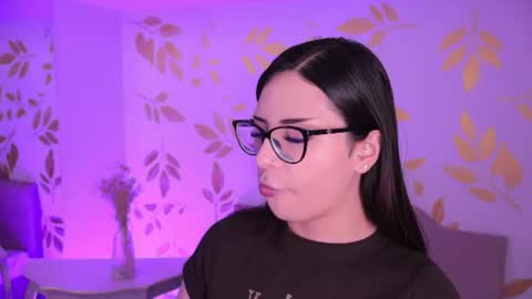 Snapshot of misselektra__ chatting on 07-13-26, 04:04 ELEKTRA online show from 07-13-26, 04:04