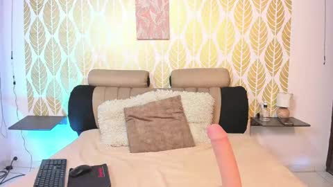 Snapshot of misselie chatting on 01-15-25, 02:35 Miss Elie online show from 01-15-25, 02:35