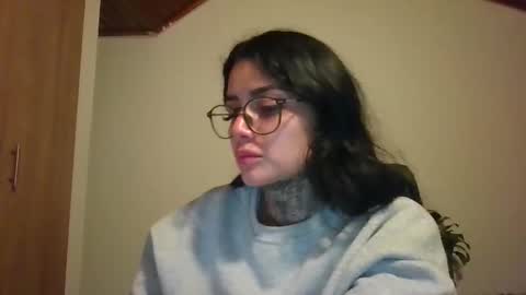 melodie  online show from 02-11-26, 04:28