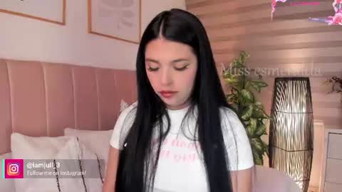 Snapshot of missesmeralda chatting on 07-09-26, 11:09 Julieta Arboleda but i like call me esme online show from 07-09-26, 11:09