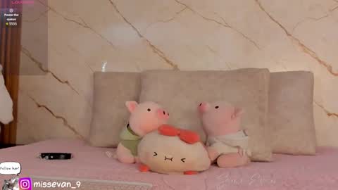 Sami Evan online show from 12-22-25, 01:19