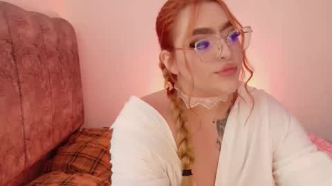 Snapshot of missevans_ chatting on 06-09-26, 09:48 missevans_ online show from 06-09-26, 09:48