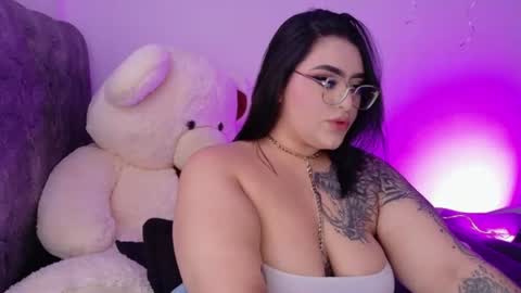 Snapshot of missevans_ chatting on 07-20-26, 04:20 missevans_ online show from 07-20-26, 04:20
