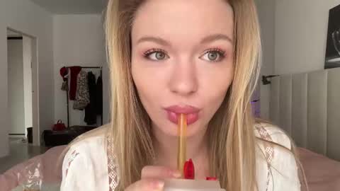 Viola online show from 01-11-26, 08:41