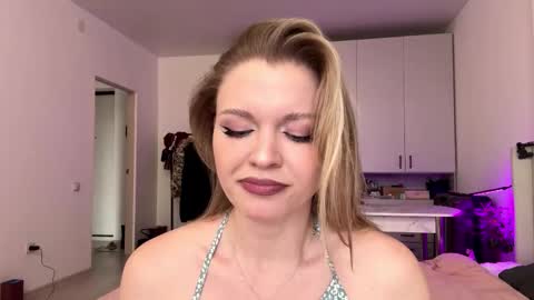 Viola online show from 01-15-26, 07:57