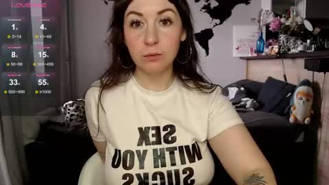 Snapshot of missgenevaonceagain chatting on 06-27-26, 06:07 G online show from 06-27-26, 06:07