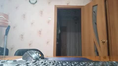 Snapshot of missielorrie chatting on 10-15-25, 06:02 missielorrie online show from 10-15-25, 06:02