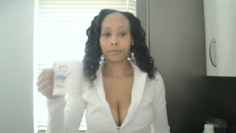 Snapshot of missjasmineuk23 chatting on 07-03-26, 09:05 MissJasmineUK online show from 07-03-26, 09:05