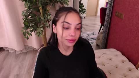 missjuliaxx online show from 10-06-25, 06:11