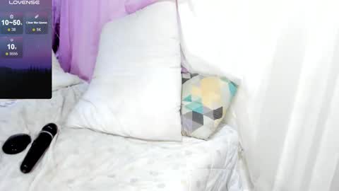 misskiity_ online show from 12-02-24, 11:34