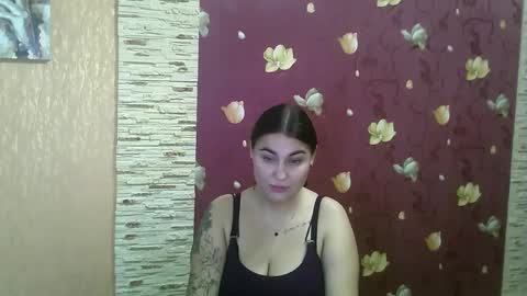 Lisa online show from 12-14-24, 03:47