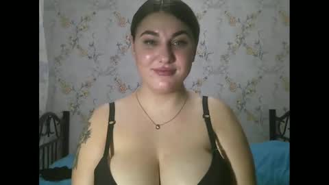 Lisa online show from 03-06-25, 08:59