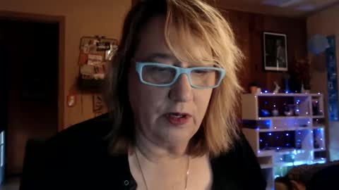 MissKittyFox online show from 12-02-24, 05:37