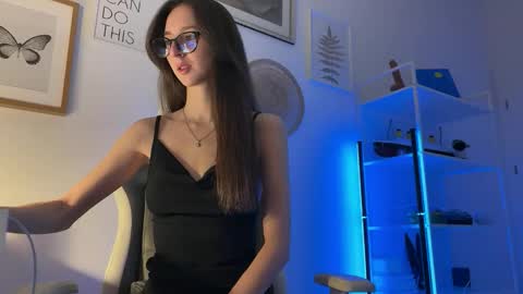 misslalii online show from 02-24-26, 01:53