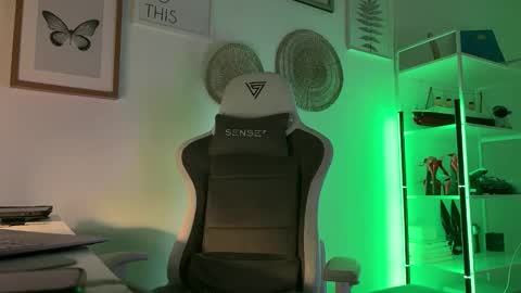 misslalii online show from 03-03-26, 05:41