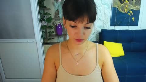 MissLaura online show from 10-12-25, 08:02