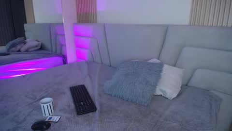 Miss Loise online show from 11-14-25, 03:16