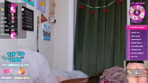 Miss Lola Luxxx aka your horny squirting girlfriend lola online show from 03-12-26, 04:18