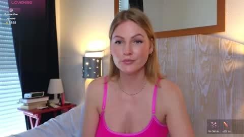 Misslucci online show from 02-26-26, 02:38