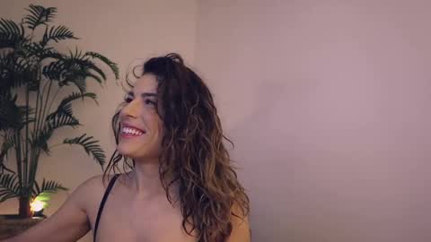 Snapshot of misslullu chatting on 02-27-25, 04:41 Lullu online show from 02-27-25, 04:41