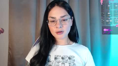 missmariana_ online show from 12-18-25, 11:44