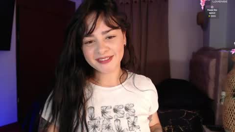 Snapshot of missmariana_ chatting on 07-18-26, 12:15 missmariana_ online show from 07-18-26, 12:15