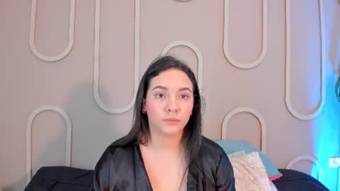 Snapshot of missmiaa_ chatting on 06-22-26, 12:02 Mia online show from 06-22-26, 12:02