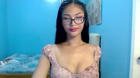 missminervaa online show from 05-23-26, 03:27