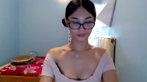 missminervaa online show from 06-20-26, 07:00