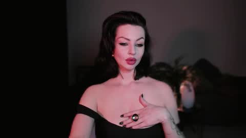   online show from 12-18-25, 07:09