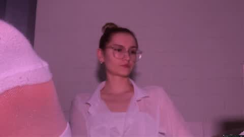Snapshot of missmiroslava chatting on 05-07-26, 06:35 missmiroslava online show from 05-07-26, 06:35