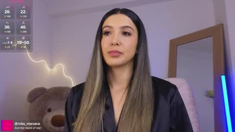 Snapshot of missmonaco chatting on 06-04-26, 02:28 Emma Rivera online show from 06-04-26, 02:28
