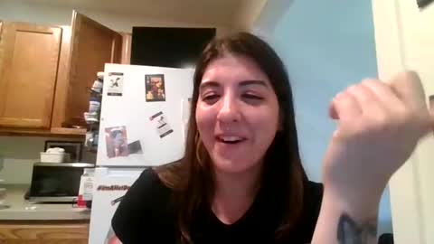 Snapshot of missmonatoyou chatting on 04-18-26, 08:53 MissMona online show from 04-18-26, 08:53
