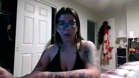 Snapshot of missmonatoyou chatting on 04-22-26, 10:44 MissMona online show from 04-22-26, 10:44