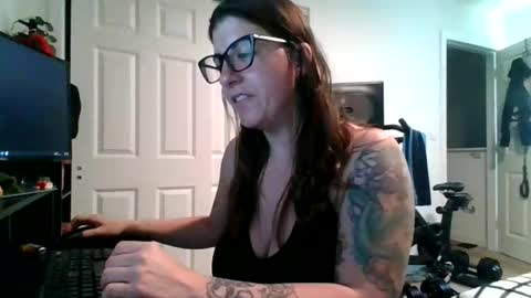 Snapshot of missmonatoyou chatting on 05-13-26, 10:34 MissMona online show from 05-13-26, 10:34