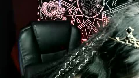 Snapshot of missmoondoll chatting on 05-31-26, 05:48 MissMoonDoll online show from 05-31-26, 05:48