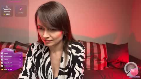 Snapshot of missnatasha5 chatting on 03-10-25, 10:45 Miss Natasha online show from 03-10-25, 10:45