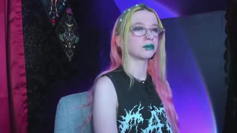 Mistress Nikki Vill online show from 03-04-25, 02:17