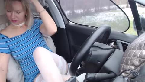 Snapshot of missofkiss chatting on 12-02-24, 11:56 Olenka online show from 12-02-24, 11:56